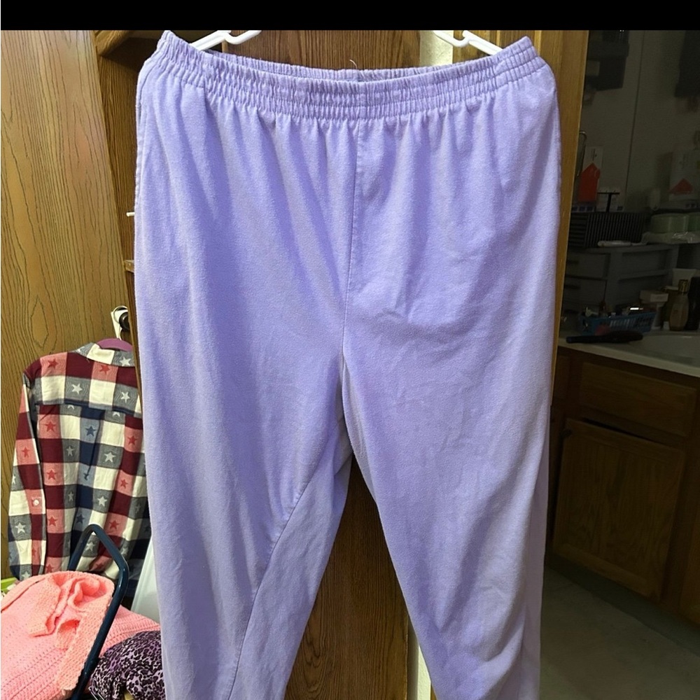 Women’s Casual Pants. Pretty lavender color. Never worn.